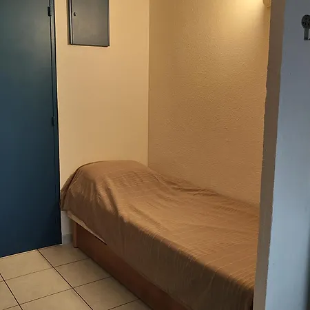 Renove Et Equipe Pour 2 Au Cap D'agde Avec Jardin, A 5 Min De La - Fr-1-801-2 Appartement *